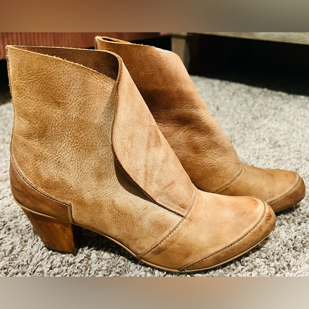Women’s Leather Ankle Boots